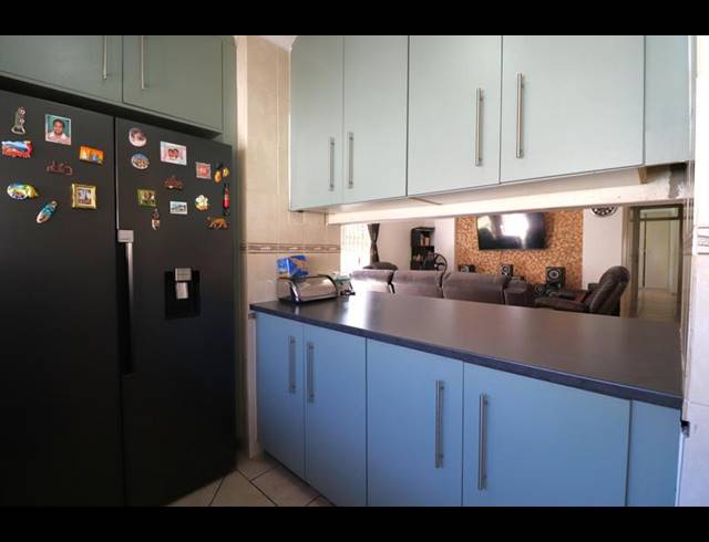 3 BEDROOM TOWNHOUSE FOR SALE IN RANDPARK RIDGE